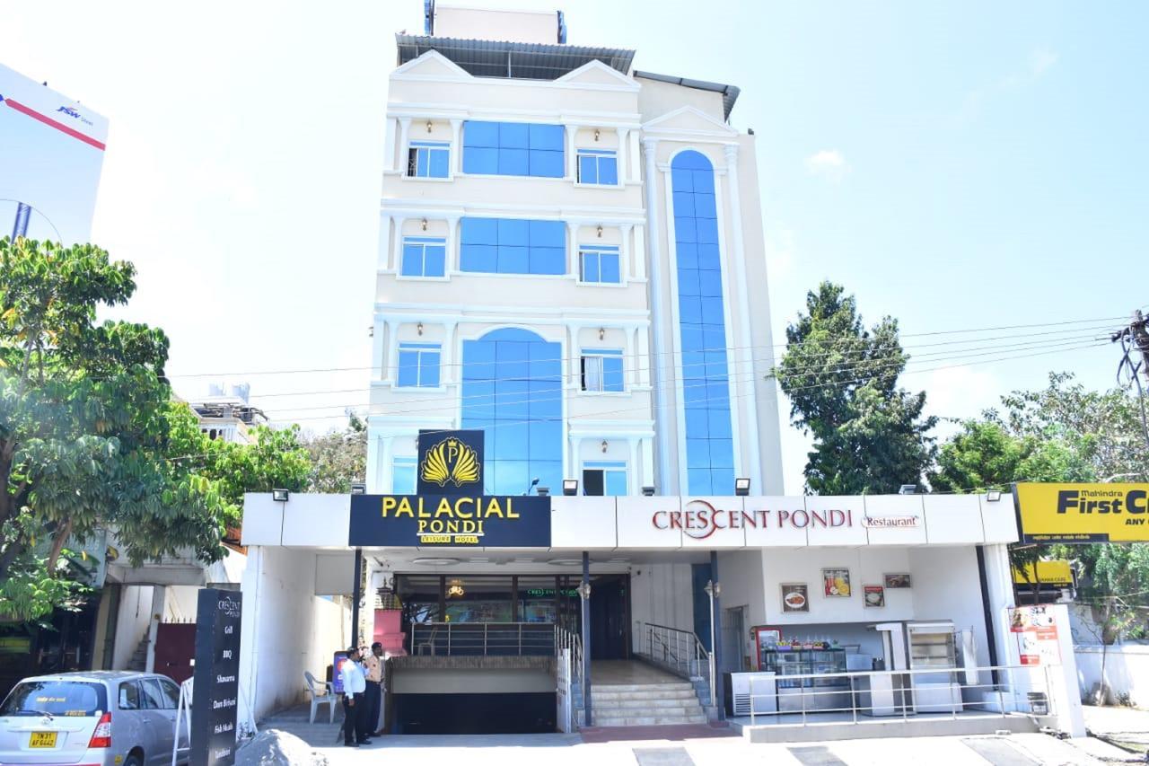 Hotel Palacial Pondi Пудучеррі Екстер'єр фото
